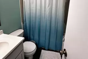 20592 Strath Haven Dr, Gaithersburg, MD 20886 - Photo 5