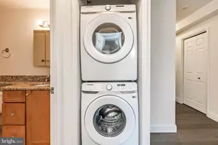 4801 Fairmont Ave, Bethesda, MD 20814 - Photo 17