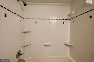 876 Quince Orchard Blvd, Gaithersburg, MD 20878 - Photo 19