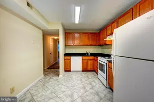 876 Quince Orchard Blvd, Gaithersburg, MD 20878 - Photo 9