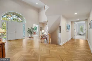 8917 Harvest Square Ct, Rockville, MD 20854 - Photo 5