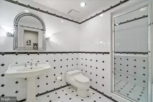 8917 Harvest Square Ct, Potomac, MD 20854 - Photo 67