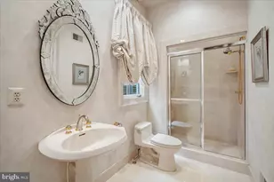 8917 Harvest Square Ct, Potomac, MD 20854 - Photo 41