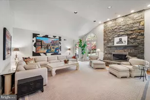 8917 Harvest Square Ct, Rockville, MD 20854 - Photo 7