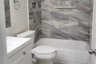 13003 Pickering Dr, Germantown, MD 20874 - Photo 9