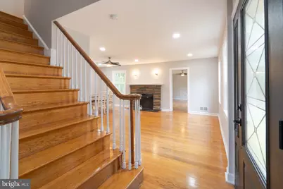 9211 Bells Mill Road, Potomac, MD 20854 - Photo 3