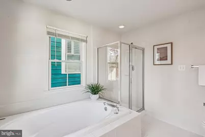 664 Lake Varuna Mews, Gaithersburg, MD 20878 - Photo 25