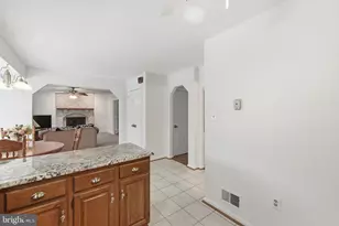 20705 Spinning Wheel Pl, Germantown, MD 20874 - Photo 17