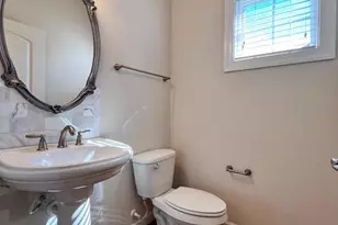 376 Parkview Ave, Gaithersburg, MD 20878 - Photo 11