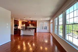 376 Parkview Ave, Gaithersburg, MD 20878 - Photo 9