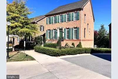 376 Parkview Avenue, Gaithersburg, MD 20878 - Photo 1