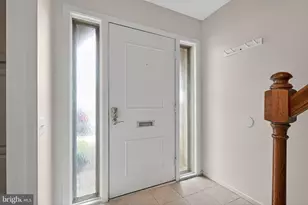 9518 Tippett Ln, Gaithersburg, MD 20886 - Photo 3