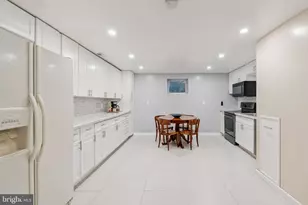 10900 Tara Rd, Potomac, MD 20854 - Photo 29