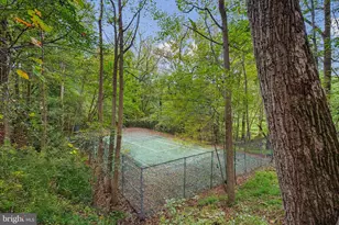 10900 Tara Rd, Potomac, MD 20854 - Photo 33