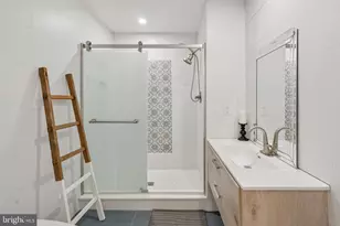 10900 Tara Rd, Potomac, MD 20854 - Photo 25