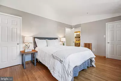 30 Spring Street, Gaithersburg, MD 20877 - Photo 29