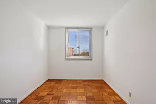 4601 N Park Ave N, Chevy Chase, MD 20815 - Photo 33