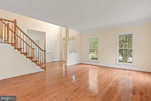 10604 Maplecrest, Potomac, MD 20854 - Photo 9