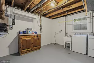 404 Ritchie Pkwy, Rockville, MD 20852 - Photo 33