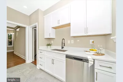 8203 Greenwood Avenue, Takoma Park, MD 20912 - Photo 11