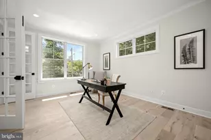 5104 Fairglen Ln, Chevy Chase, MD 20815 - Photo 11