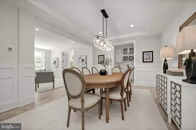 5104 Fairglen Lane, Chevy Chase, MD 20815 - Photo 9