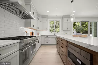 5104 Fairglen Lane, Chevy Chase, MD 20815 - Photo 7