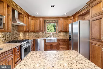 15729 Holly Grove Road, Silver Spring, MD 20905 - Photo 13