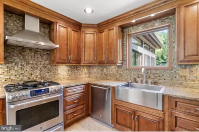 15729 Holly Grove Road, Silver Spring, MD 20905 - Photo 11