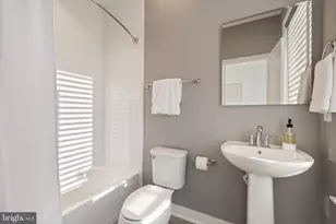 16215 Decker Pl, Rockville, MD 20855 - Photo 25