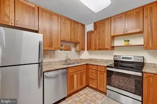 15101 Interlachen Dr, Silver Spring, MD 20906 - Photo 3