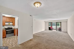 15101 Interlachen Dr, Silver Spring, MD 20906 - Photo 5