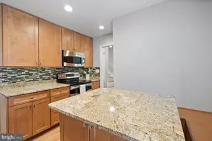 7322 Greentree Rd, Bethesda, MD 20817 - Photo 15
