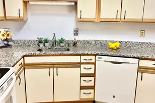 15115 Interlachen Dr, Silver Spring, MD 20906 - Photo 17