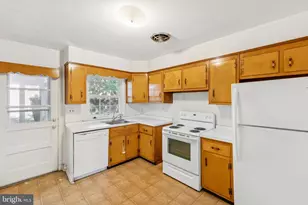 9700 Dameron Dr, Silver Spring, MD 20910 - Photo 7