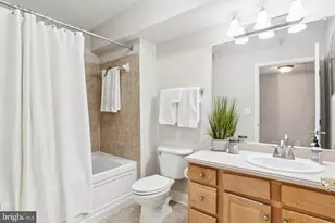 305 Redland Blvd, Rockville, MD 20850 - Photo 11