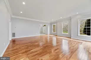 16909 Harbour Town Dr, Ashton, MD 20861 - Photo 19