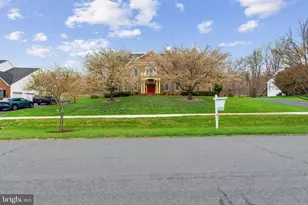 16909 Harbour Town Dr, Ashton, MD 20861 - Photo 3