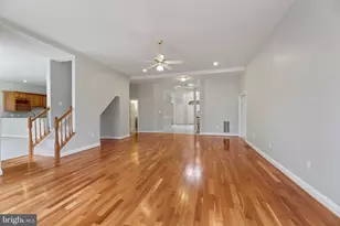 16909 Harbour Town Dr, Ashton, MD 20861 - Photo 15