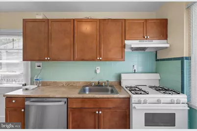 10112 Sutherland Road, Silver Spring, MD 20901 - Photo 9