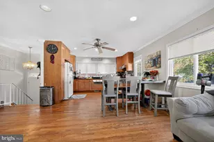 11901 Hunters Ln, Rockville, MD 20852 - Photo 5