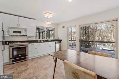 14816 Stonegate Terrace, Silver Spring, MD 20905 - Photo 17