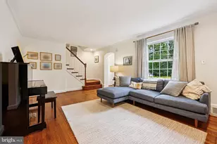 2725 Washington Ave, Chevy Chase, MD 20815 - Photo 3