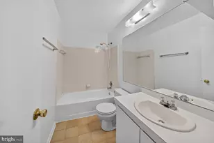 14901 McKisson Ct, Silver Spring, MD 20906 - Photo 17