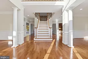 18136 Hayloft Dr, Derwood, MD 20855 - Photo 7