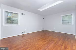 9 Plummer Ct, Germantown, MD 20876 - Photo 13