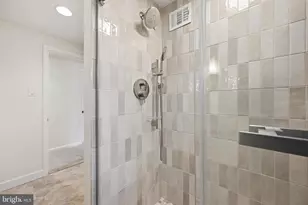 5804 Lenox Rd, Bethesda, MD 20817 - Photo 31