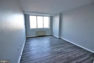 10401 Grosvenor Pl, Rockville, MD 20852 - Photo 23