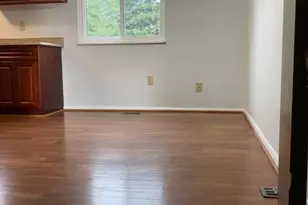 11145 Captain's Walk Ct, North Potomac, MD 20878 - Photo 5