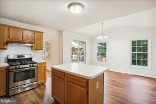 18518 Gingerbread Ln, Gaithersburg, MD 20877 - Photo 21